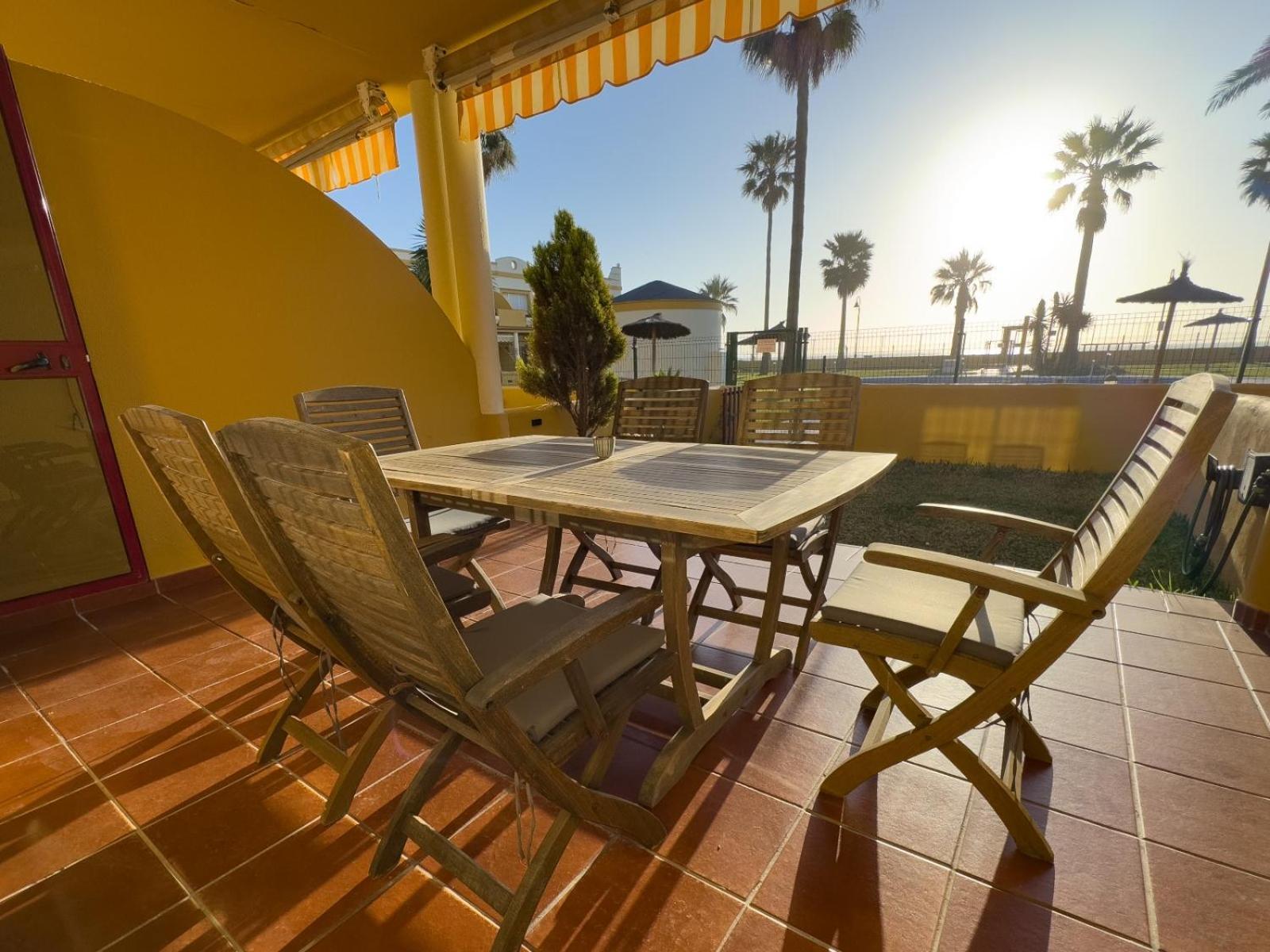 La Tortuga I, Encantador Apartamento Con Garaje En Primera Linea De Playa Tarifa Buitenkant foto